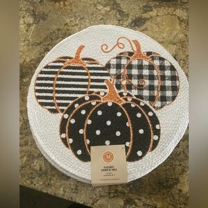 Martha Stewart 15” Round Pumpkin design placemat set of 4 Brand new LAST SET